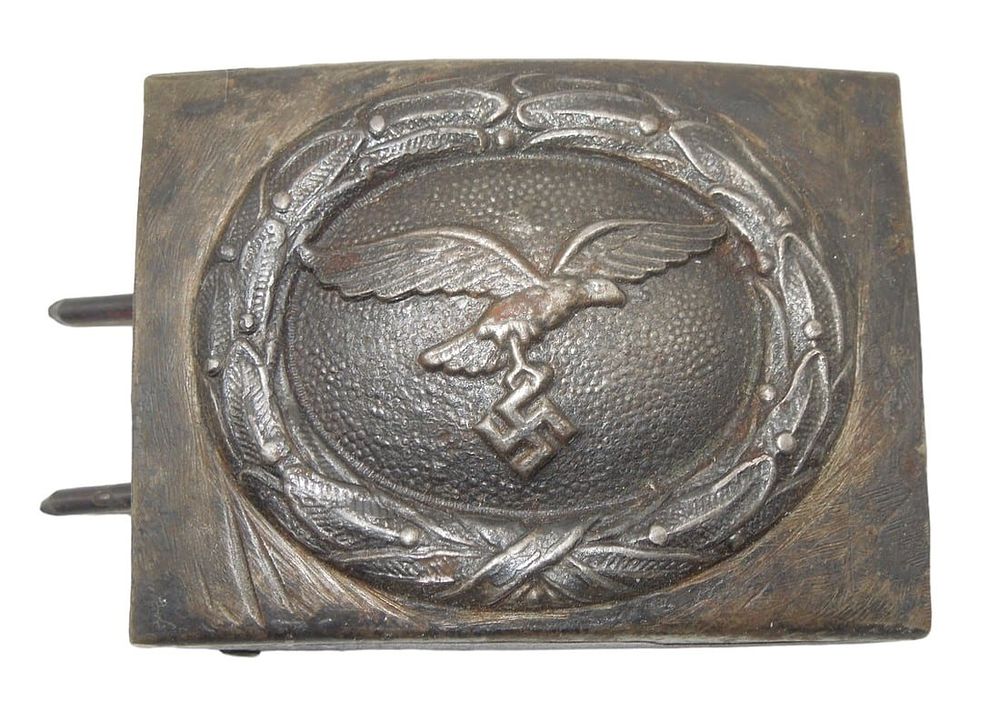 Lot 423: WWII German Luftwaffe Air Force Belt Buckle