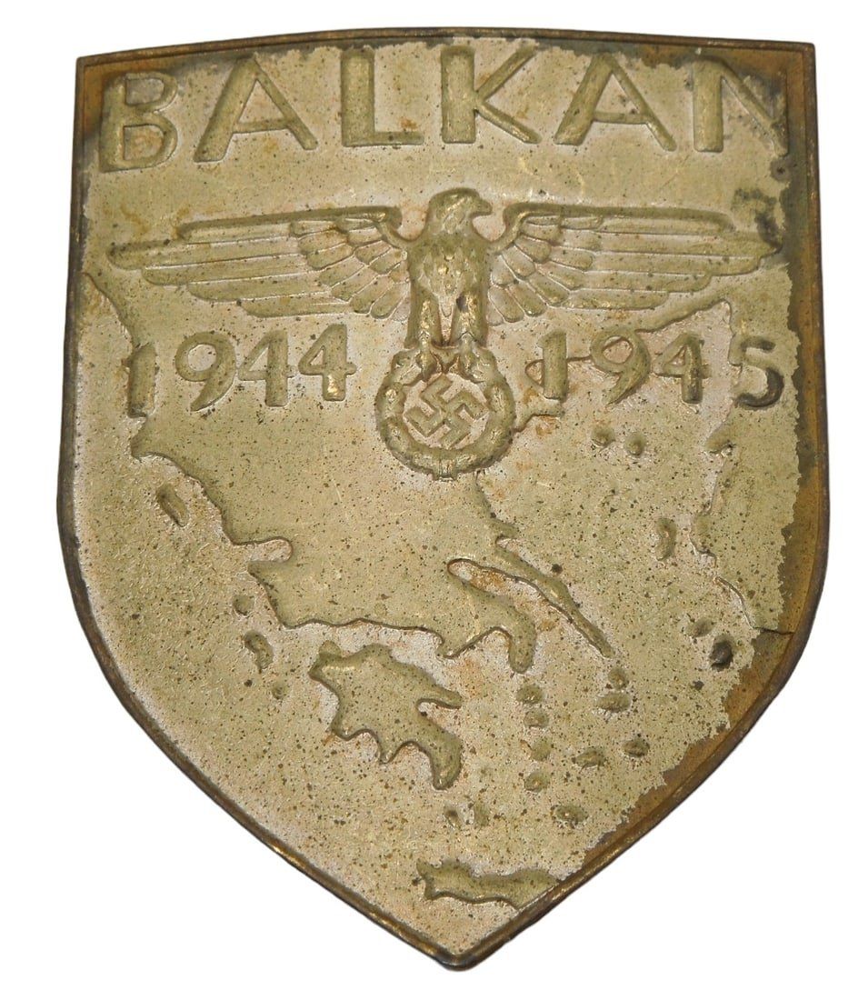 Lot 438: WWII German Army Balkan Sleeve Shield Badge