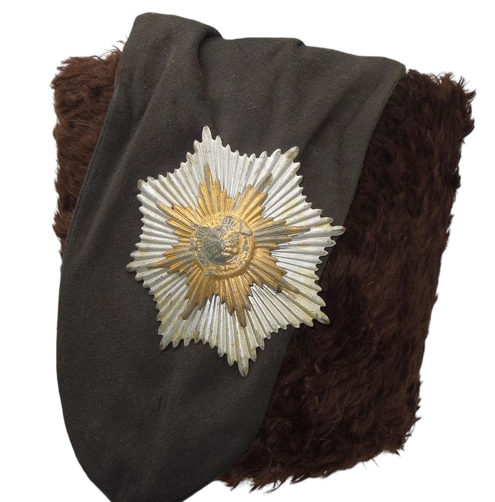 Lot 177: Pre WWI Imperial Russian Army Cavalry Garde Hat & Badge