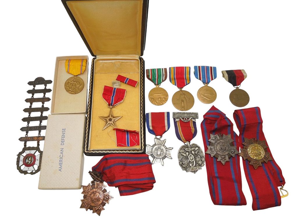 Lot 222: 1920s - WWII US Army New York Soldier 116th Cavalry Squadron Medals