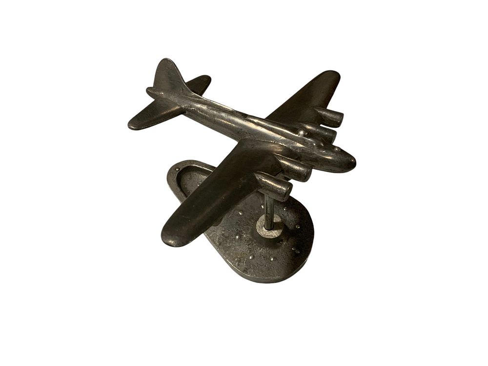 Lot 265: WWII Era Boeing B-17 Flying Fortress Metal Bomber Ashtray Aircraft