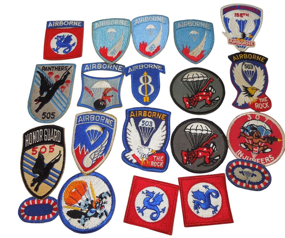 Lot 154: Korean War - Vietnam US Army Airborne & Infantry Patches