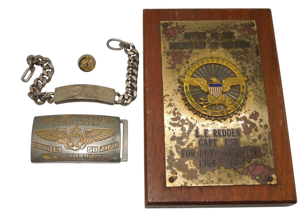 Lot 156: Korean War US Naval Aviator Officer Bracelet & Belt Buckle Group VP-28