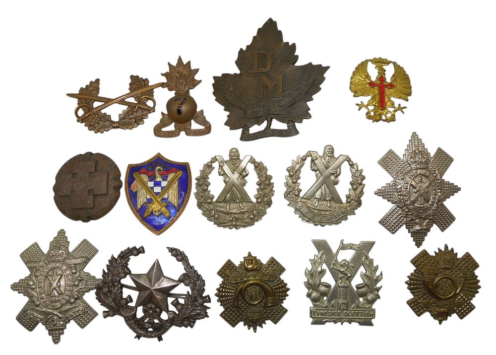 Lot 171: Lot WWII Era British & Commonwealth Military Cap Hat Badges Insignia