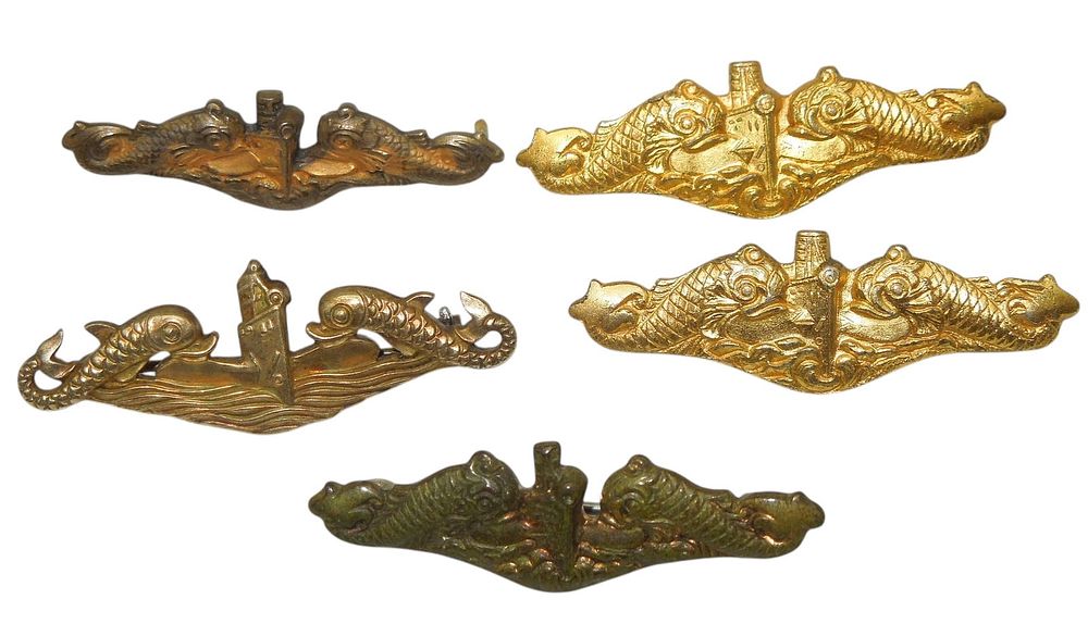 Lot 180: Lot (5) WWII US Navy Submarine Officer Mini Badges Pins