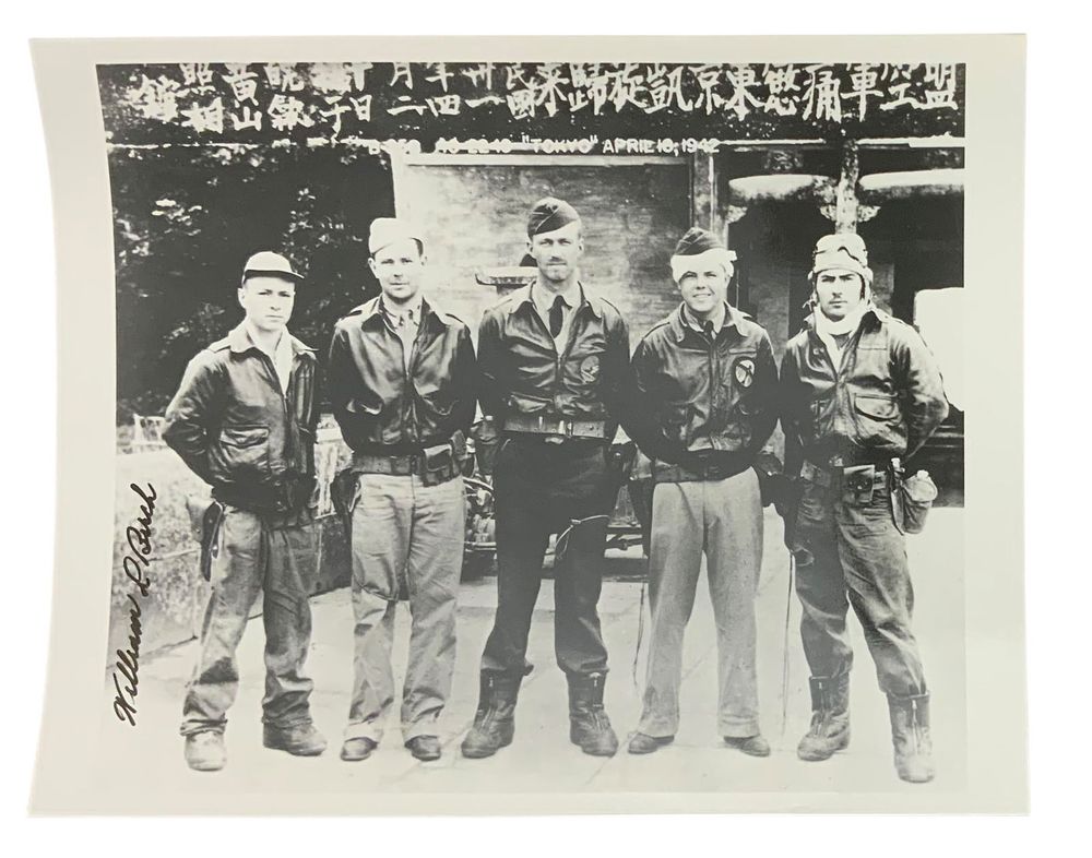 Lot 215: WWII Doolittle Raiders Crew Bomber Bombardier William Birch Signed Photo
