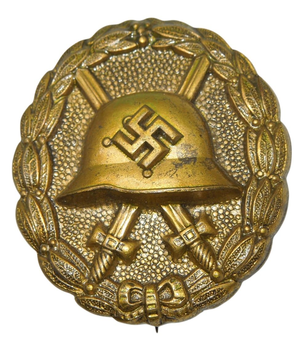 Lot 185: WWII German Wehrmacht Gold Wound Badge Pin