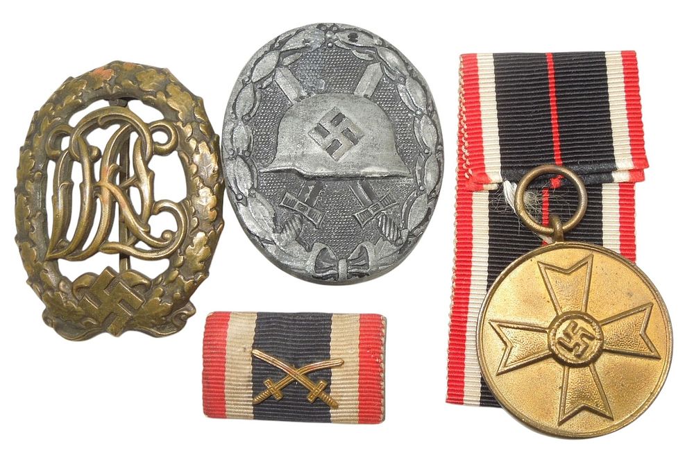 Lot 187: Lot WWII German Badges & Medal Wound DRL KvK