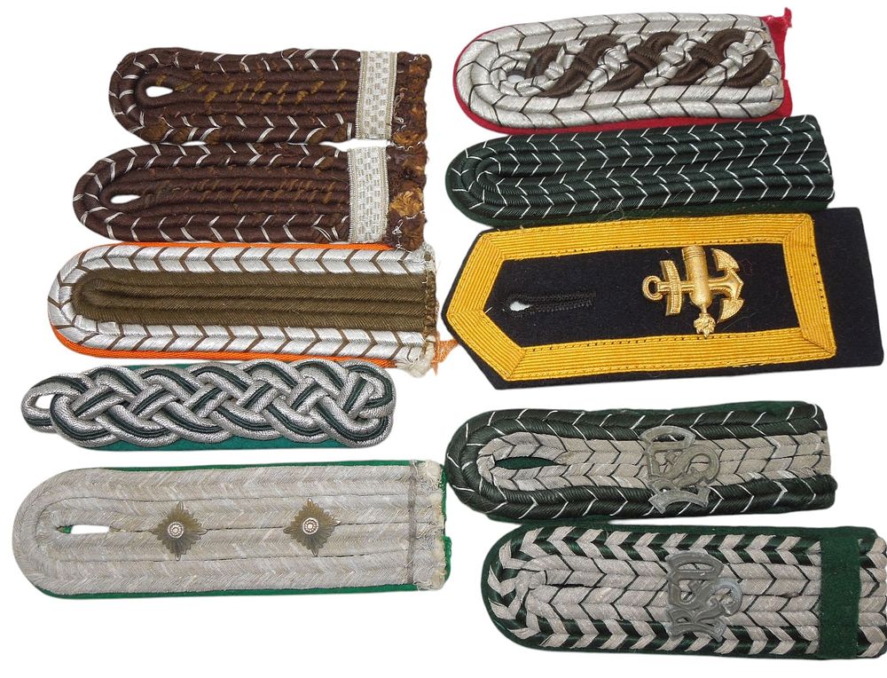 Lot 192: Lot German WWII Customs Police Fire Kriegsmarine RSV Shoulder Boards