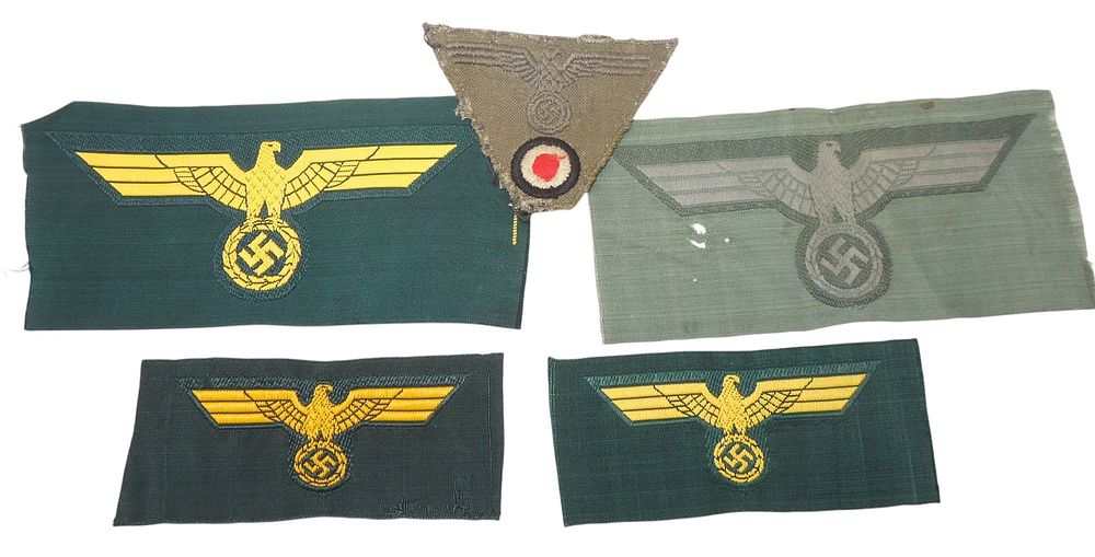 Lot 198: Lot WWII German Kriegsmarine Army Breast & Cap Eagle Patches