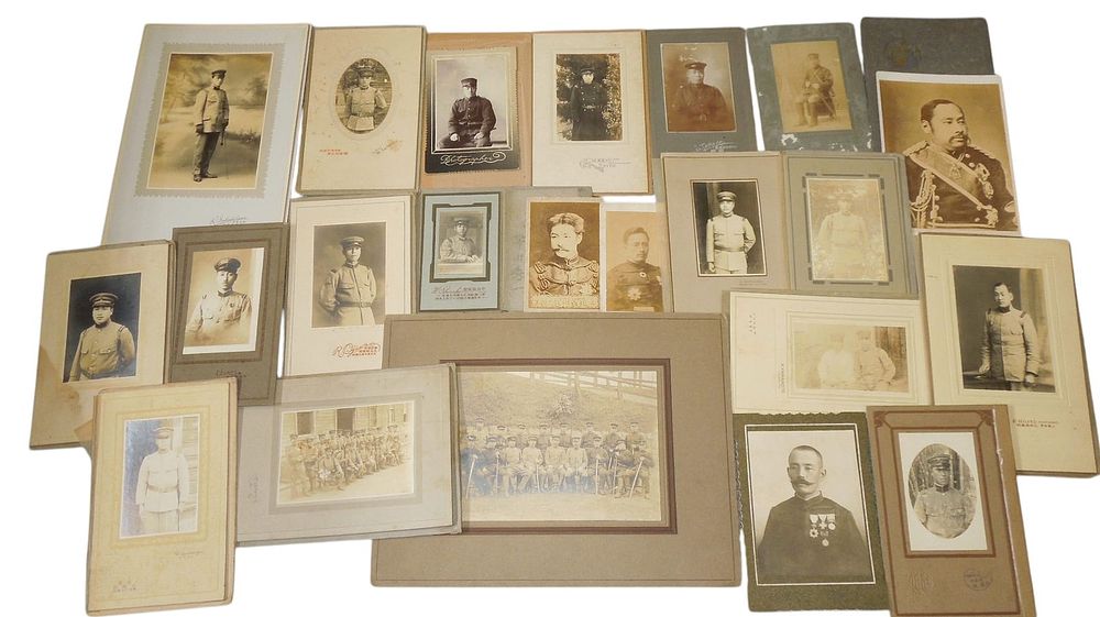Lot 219: Lot 1930s - WWII Japanese Military Soldiers in Uniform Photo Cards