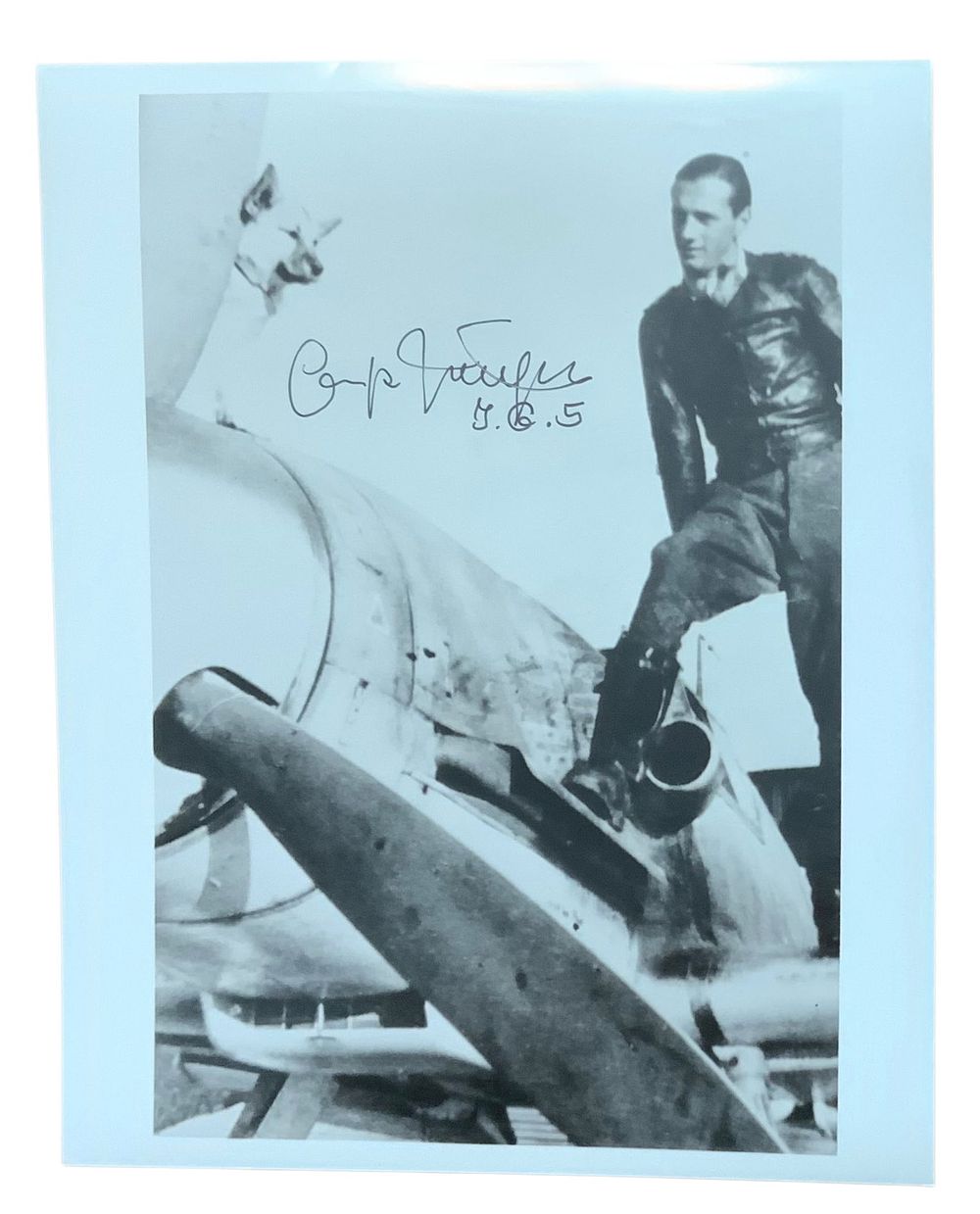 Lot 262: WWII German Luftwaffe Fighter Ace Ernst Scheufele Knights Cross Signed Photo