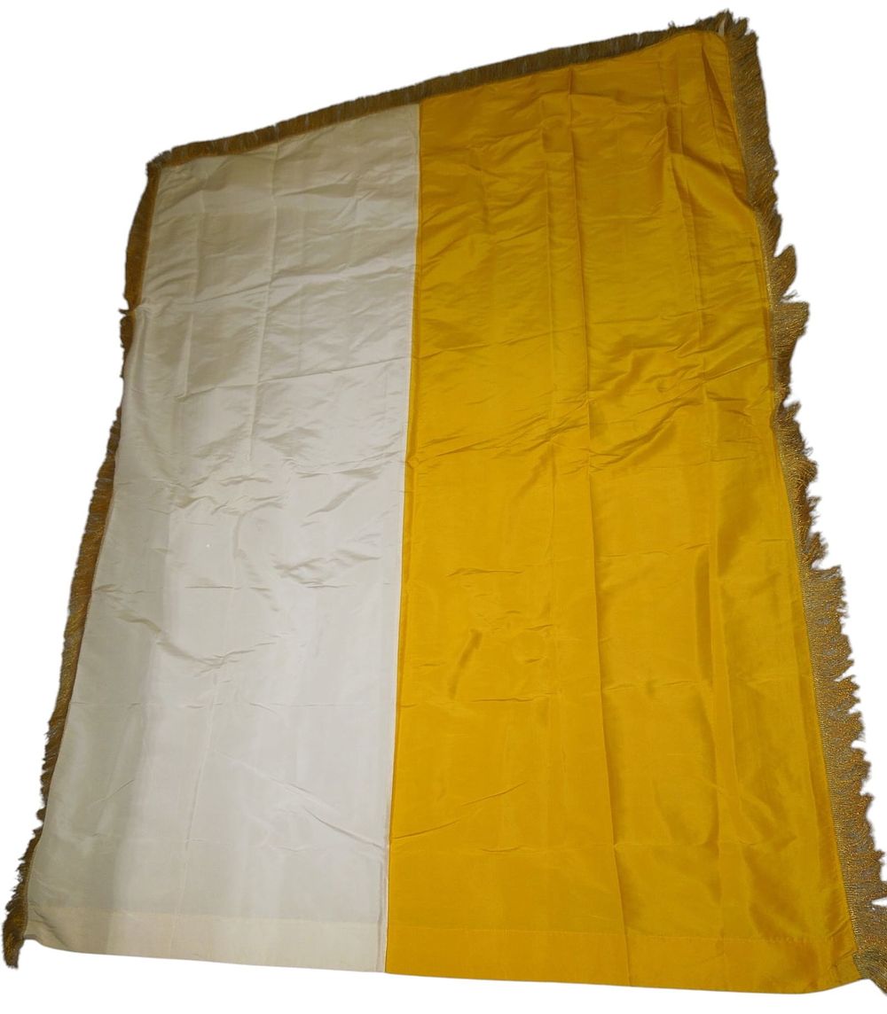 Lot 323: Vintage Early 1900s Papal States Rome Saint Seige Flag