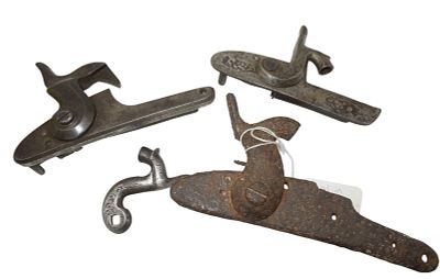 Early Lot Flintlock Rifle Musket Gun Parts Gettysburg Civil War. Lot of flintlock type gun 