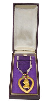 WWII Split Brooch US Navy USMC Marine Corps Purple Heart Medal & Box. Excellent condition 