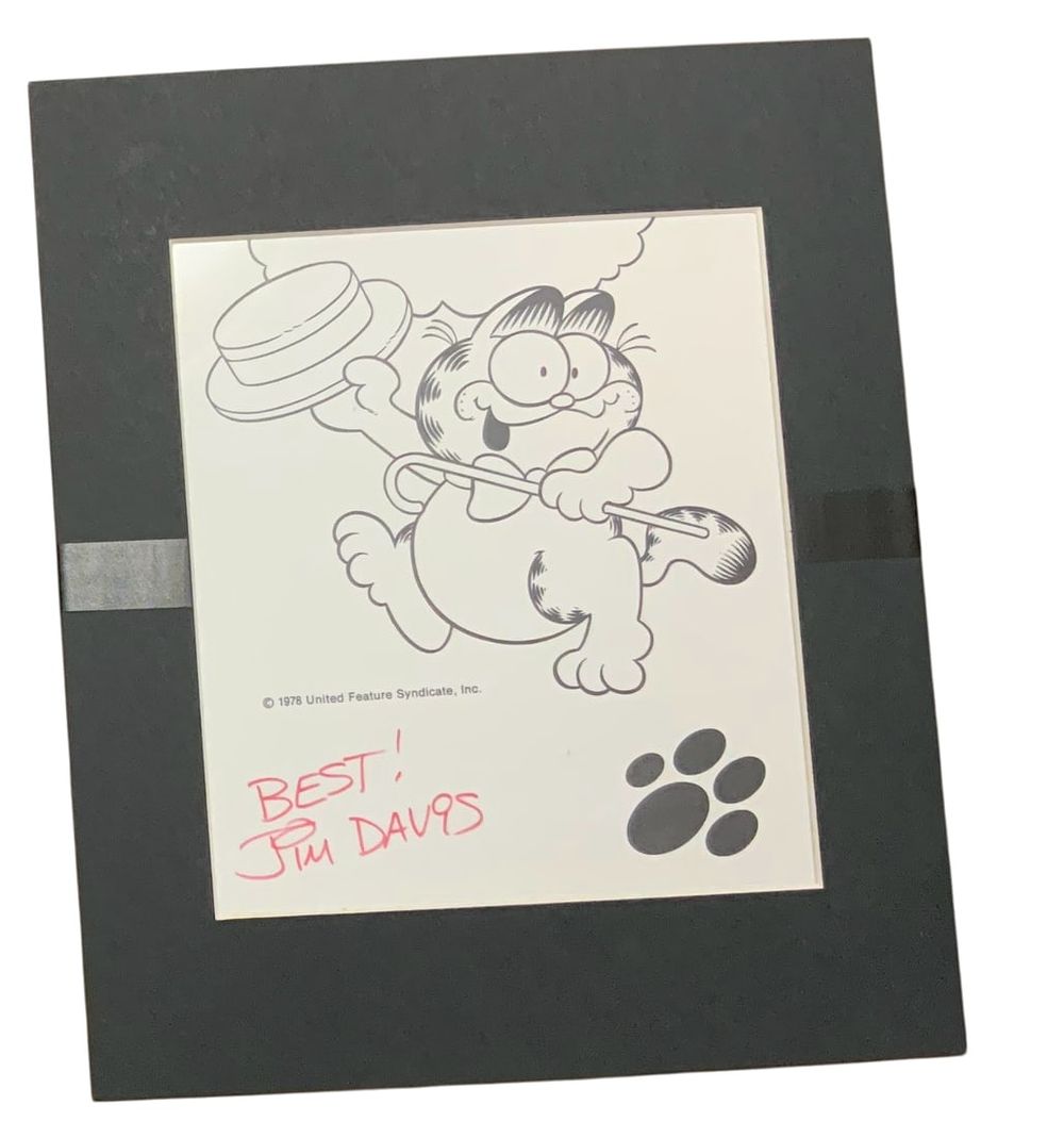 Lot 302: 1978 Signed Jim Davis Garfield Matted Print