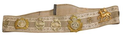 WWI British Army Helt & Cap Badges Armored Corps. Original as shown. Condition: See description 