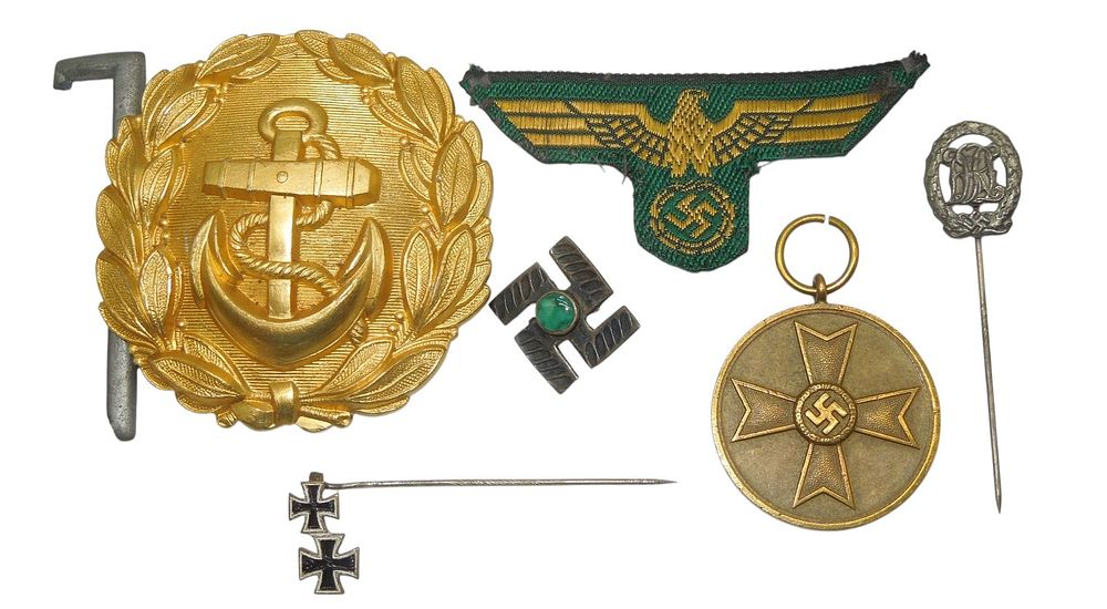 Lot 163: WWII German Military Belt Buckle Eagle Medal DRL Iron Cross Lot