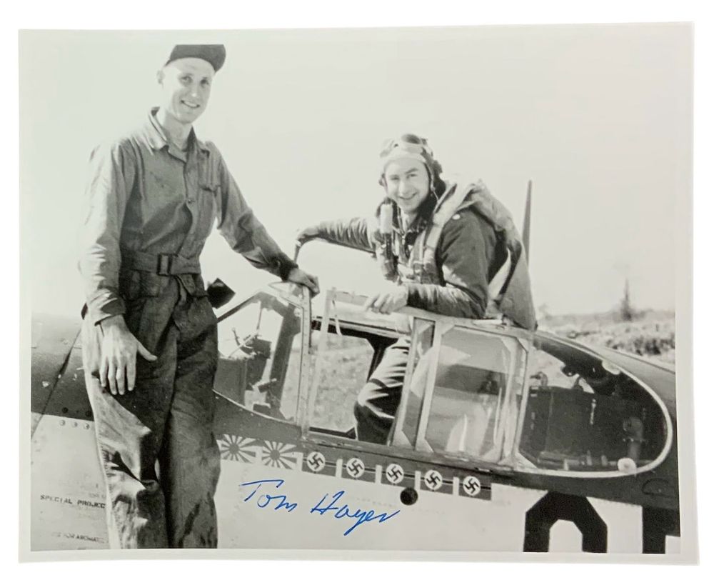 Lot 187: WWII Flying Ace Pilot Thomas Hayes Signed Photo 35th 357th Fighter Group