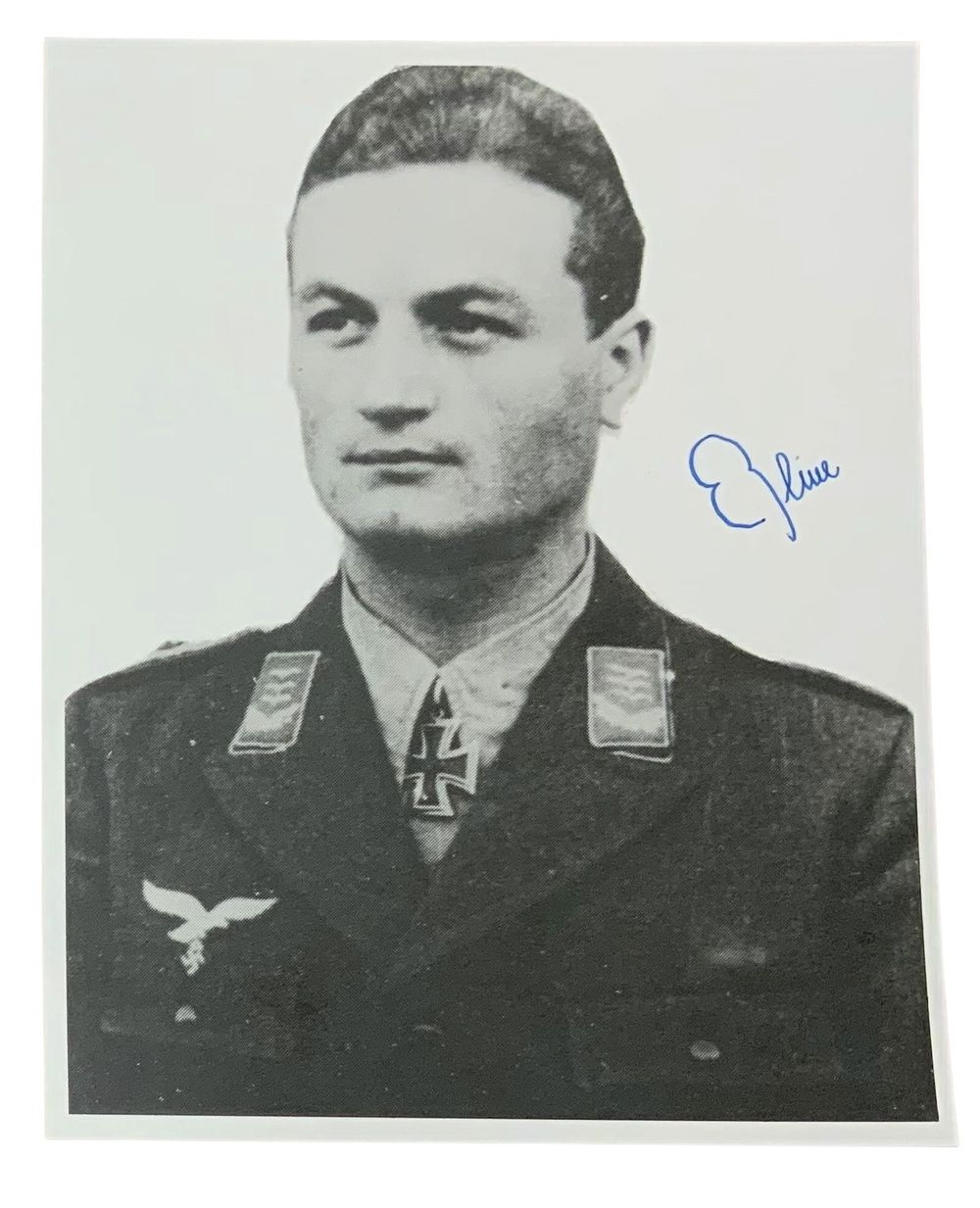 Lot 210: WWII German Erich Beine Paratrooper Knights Cross Signed Photo