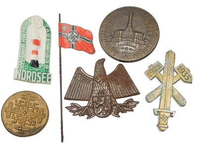 Lot WWII German Military Tinnie Badge Pins Flag. Original as shown. One is missing the pin. 