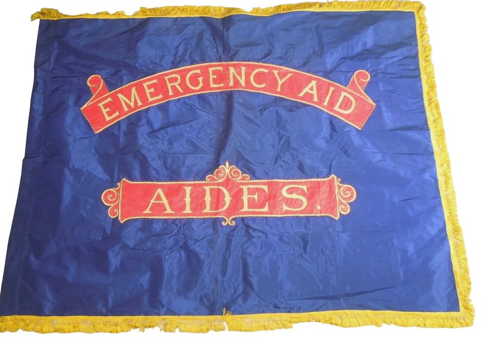 Lot 161: Original WWI 1914 Philadelphia Emergency Aid Society War Relief Flag Bullion