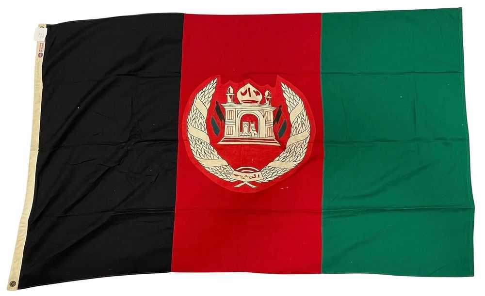 Lot 172: Original 1947 National Flag of Afghanistan Size 3x5' & Inventory Sheet