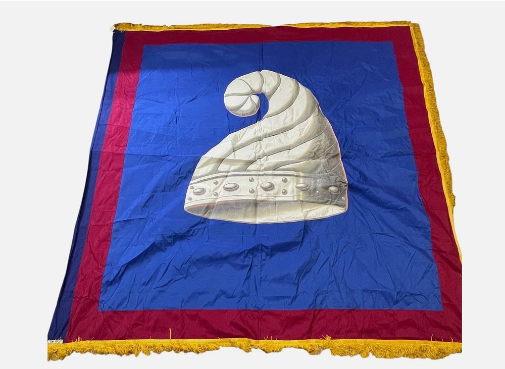 Lot 182: Early 1900s British Made II Doge of Venice Silk Flag