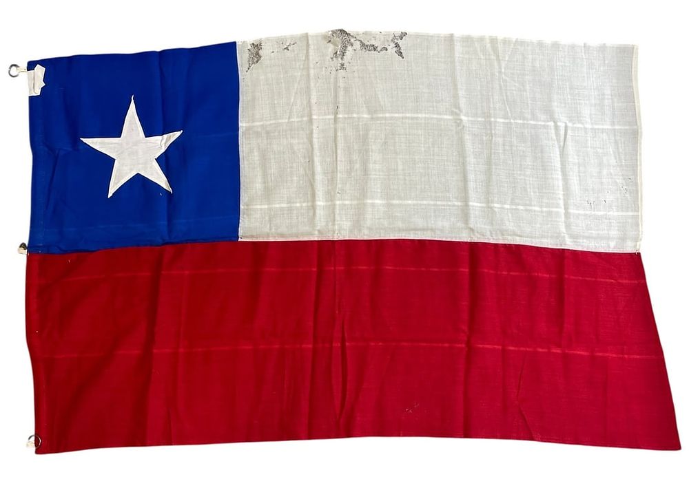 Lot 192: Vintage 1950s - 60s Flag of Chile