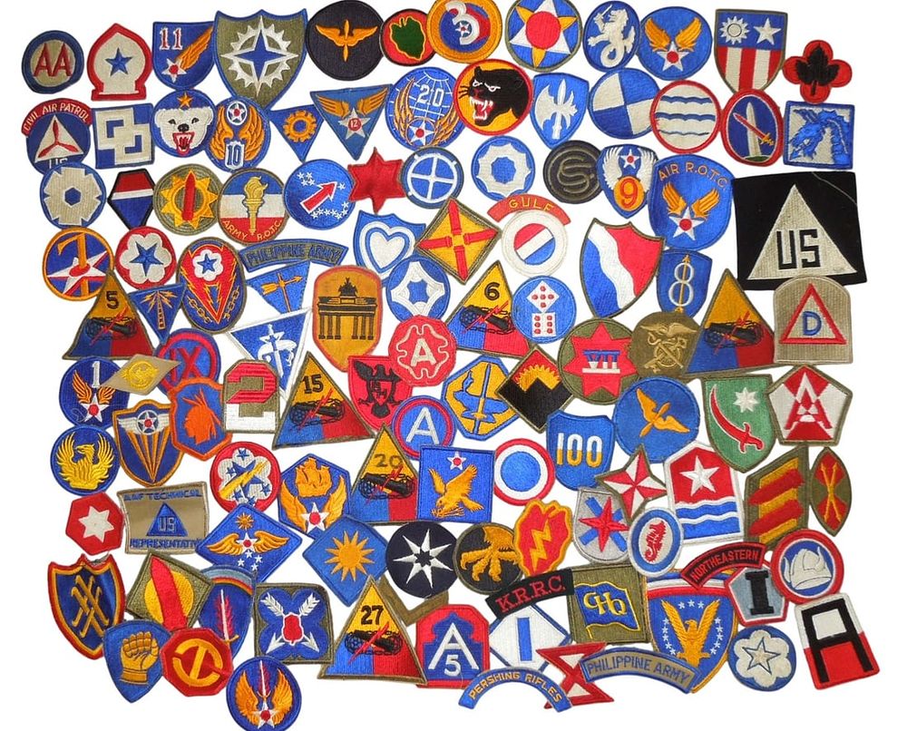 Lot 213: Large Lot WWII US Military Army Shoulder Patches Insignia