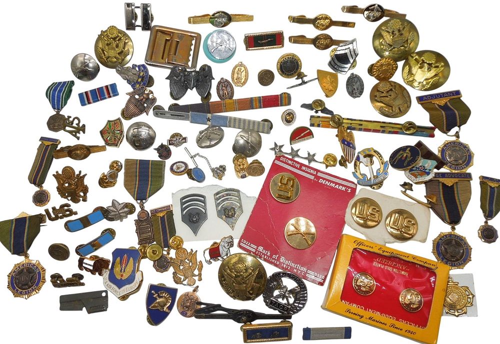 Lot 219: Lot WWII - Vietnam US Military Pins Medals Insignia American Legion