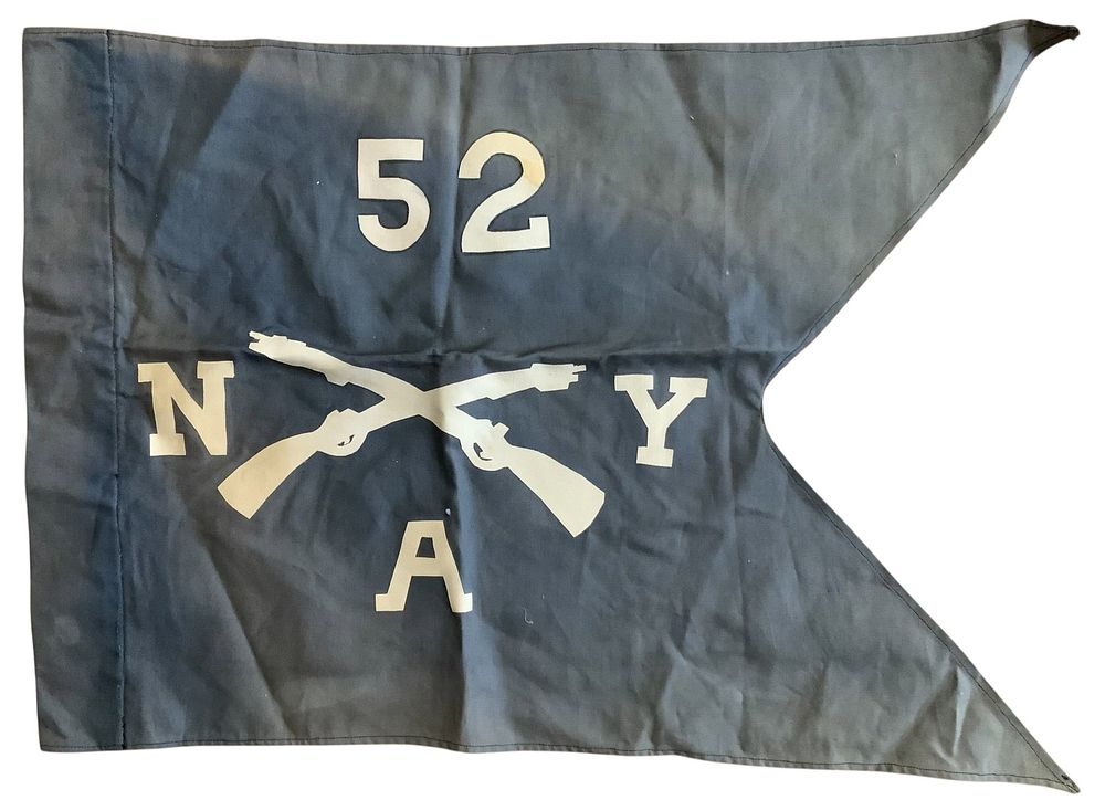 Lot 271: Civil War 52nd New York Infantry Regiment Reenactment / Reunion Guidon Flag