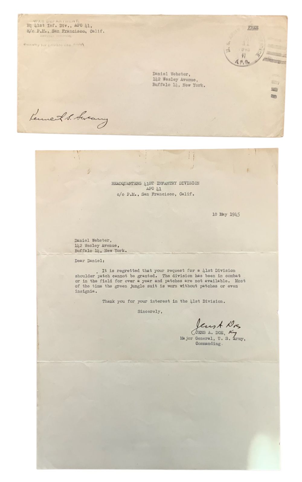 Lot 316: WWII 1945 Army 41st Infantry Division MG Jens Doe Signed Letter