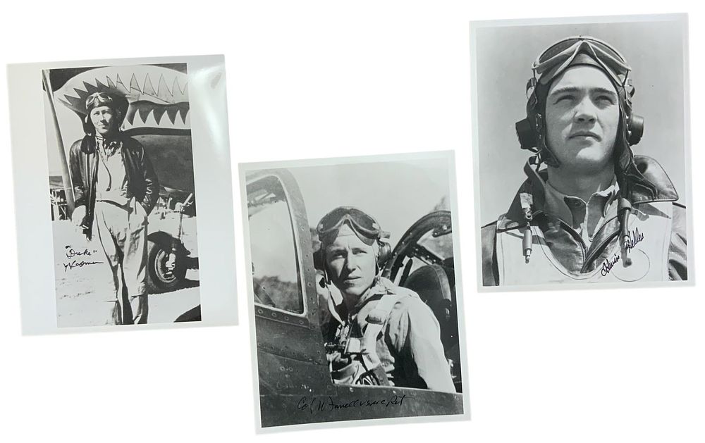 Lot 341: WWII US Fighter Aces USMC Farrell, Heller & Hedman Flying Tiger Signed Photos