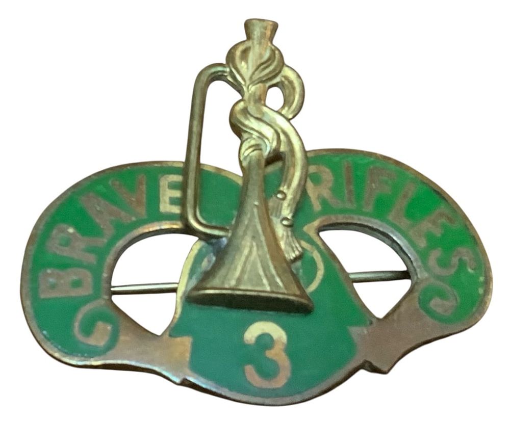 Lot 365: WWII Era US Army 3rd Cavalry Regiment Distinctive Unit Insignia (DUI) Pin Back