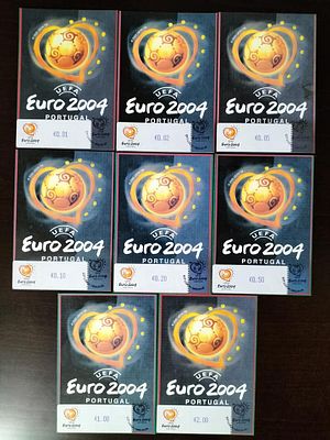 Portugal 2004 8 Postais com Etiquetas do Euro 2004. 
Carimbado. 
Cabe ao licitante verificar 