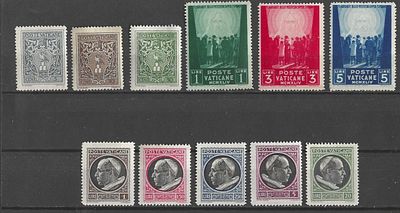 Vaticano Selos do ano de 1945. 
Novo com marca de charneira com goma. 
Cabe ao licitante 