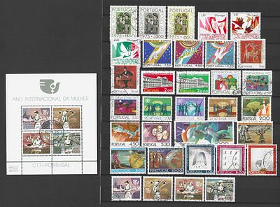 Portugal selos do ano de 1975 usados. 
• Cabe ao licitante verificar cuidadosamente as imagens 