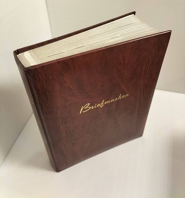 Classificador com 60 p&aacute;ginas brancas. 
Classificador usado mas em muito bom estado. 
Valor de 