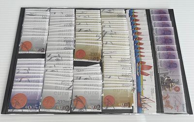Acumula&ccedil;&atilde;o com cerca de 250 Selos Usados Modernos - USADOS. Selos Usados, sem defeitos, nem 