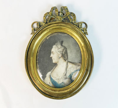 Неизвестный художник - Портрет императрицы Екатерины II. 1760-1770-е гг. Пергамент, акварель 