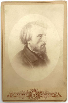 [Из коллекции Табачникова Е.М.] Неизвестный фотограф - Кабинетный портрет Виссариона Григорьевича 