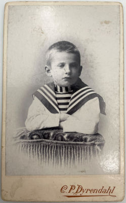 [Из коллекции Табачникова Е.М.] Дюрендал, Карл Питер - Кабинетный портрет. . 10.3 х 6.3 см 