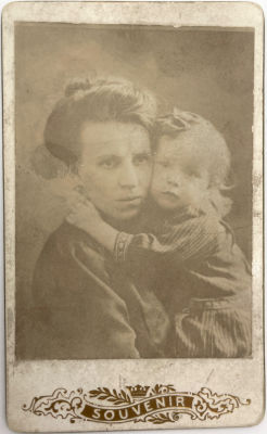 [Из коллекции Табачникова Е.М.] Неизвестный фотограф - Кабинетный портрет. . 10 х 6 см 
Табачников 