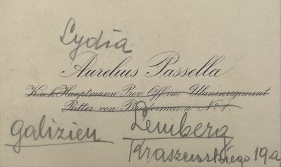 [Из архива Дурова В.Л.] - Визитка. Аурелиус Пазелла.
. 6.3 х 10.4 см