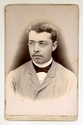 Неизвестный фотограф - Степан Иванович Холевинский. 1894 г. 22.1 х 14.2 см