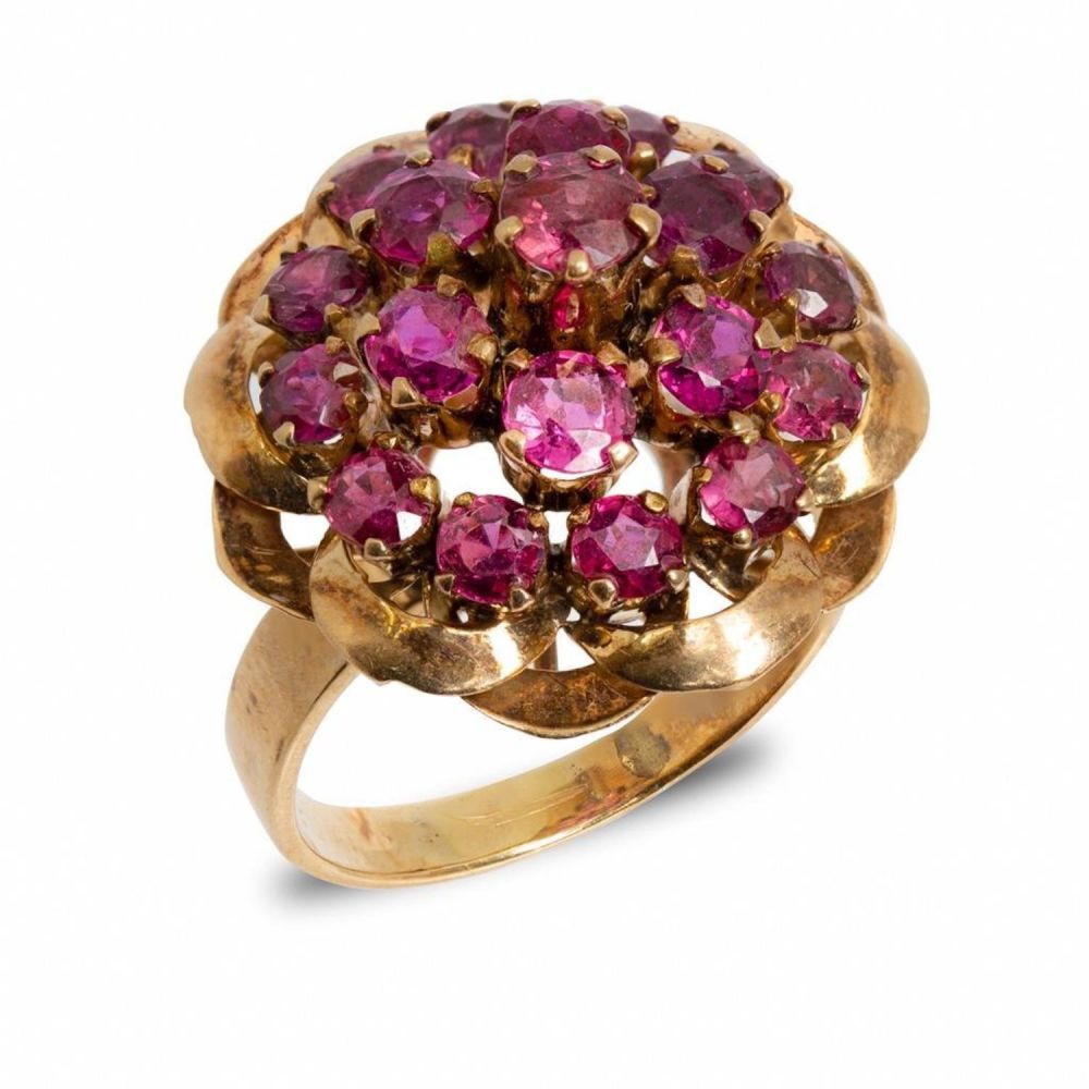 Lot 204: Ring, GIA Gold and Ruby Harem dome Ring