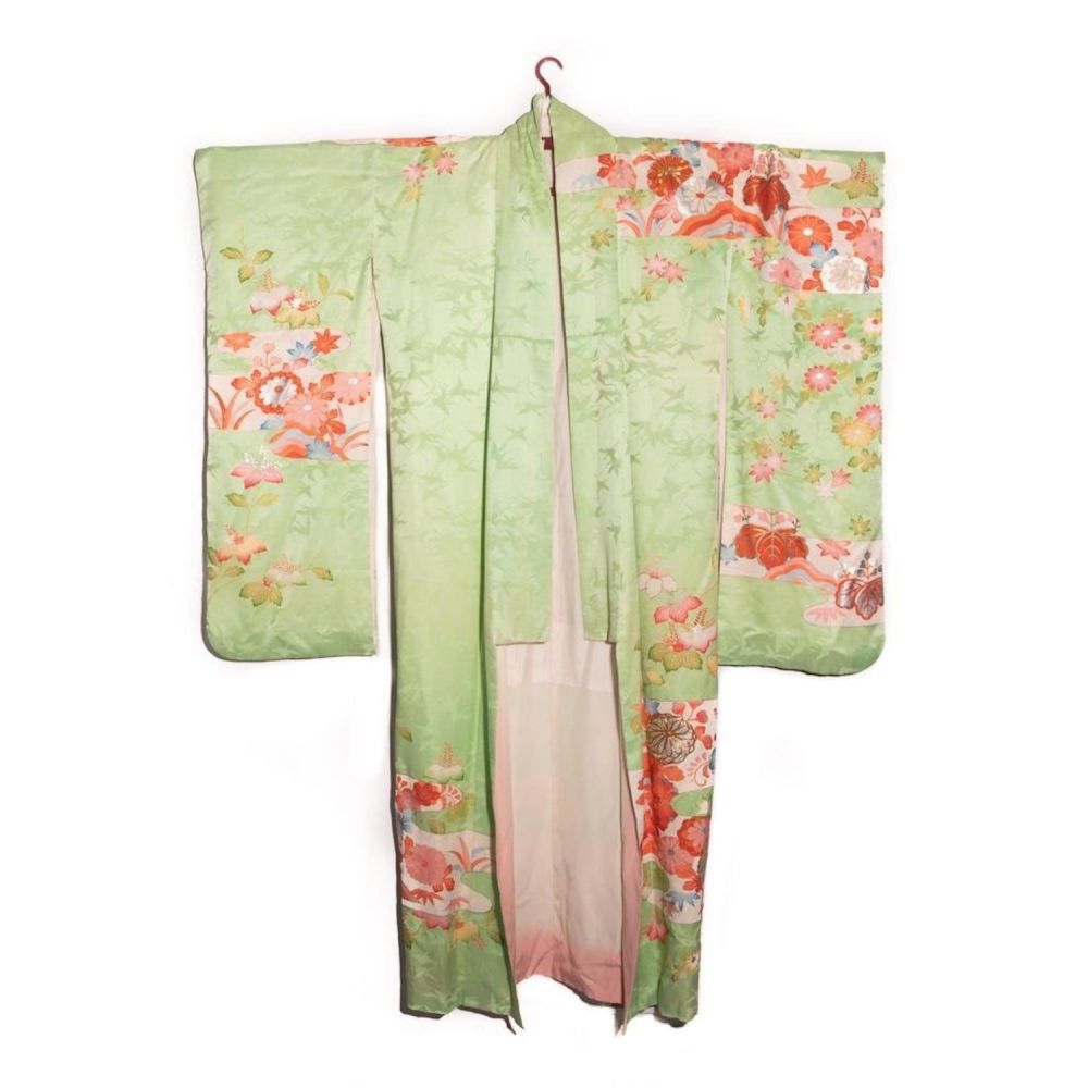 Lot 312: japanese 1950s vintage handwoven silk satin 
