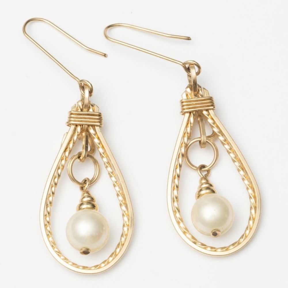 Lot 350: 14K Gold and Pearl Earrings