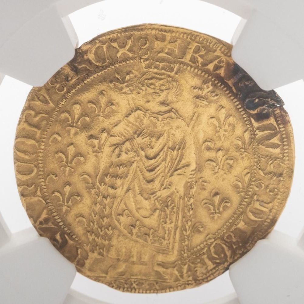 Lot 499: 15th century French gold coin